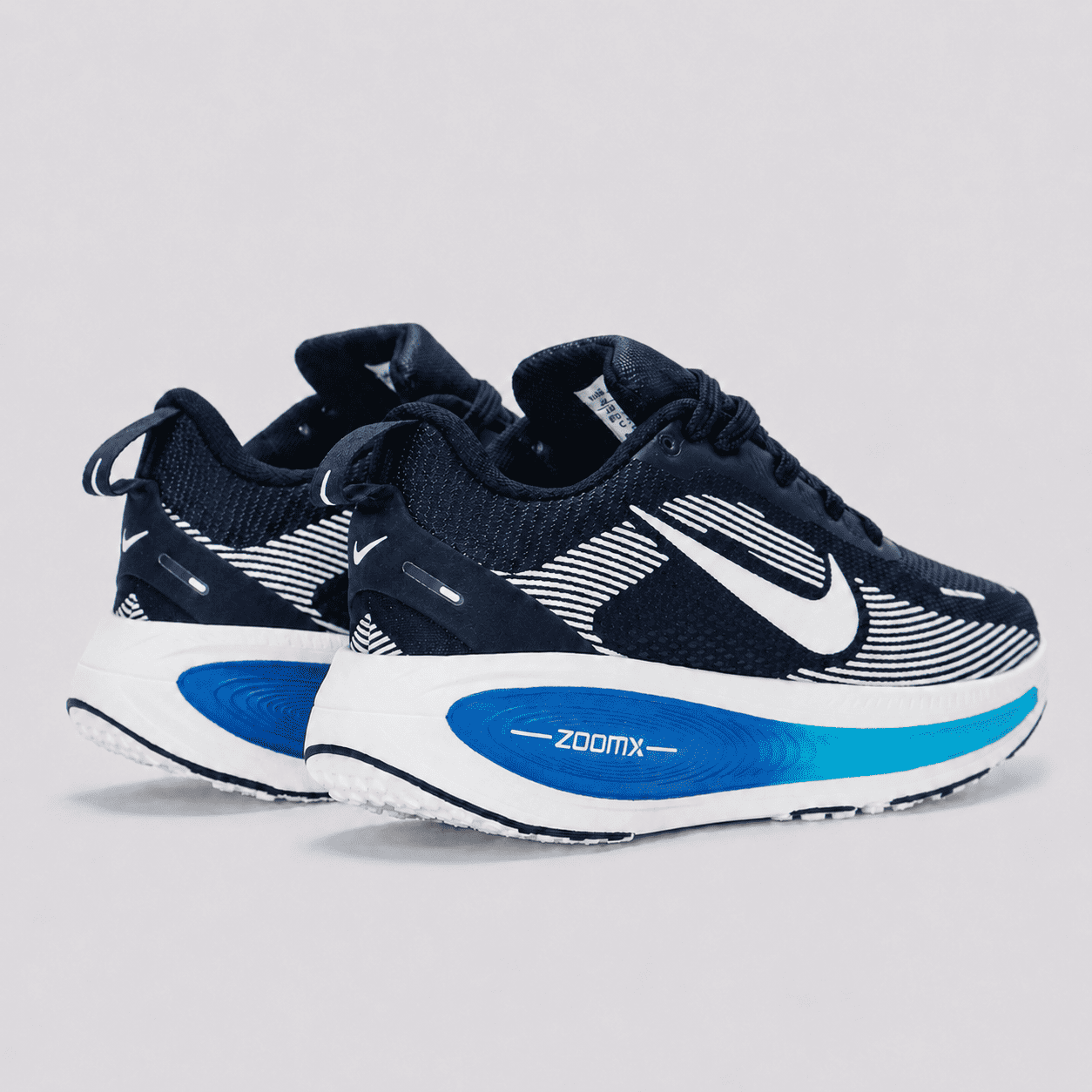 TENIS ULTRA VOMERO 18